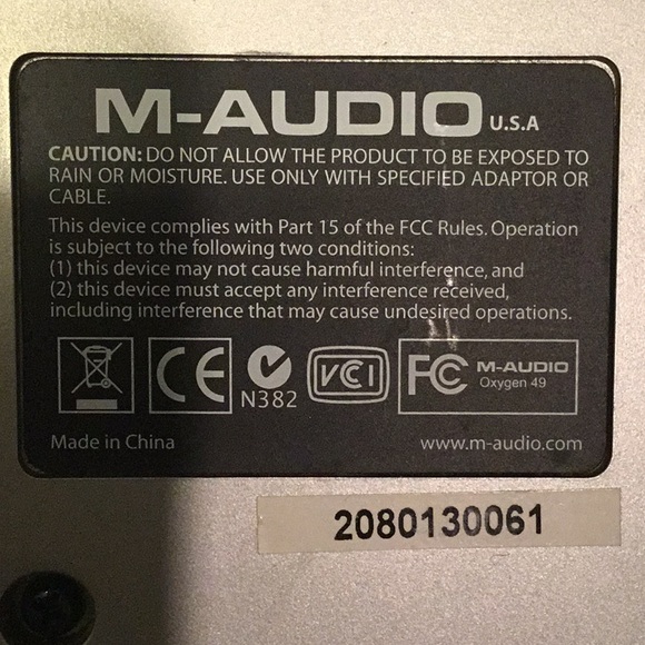 MIDI Keyboard controller - Picture 6 of 8